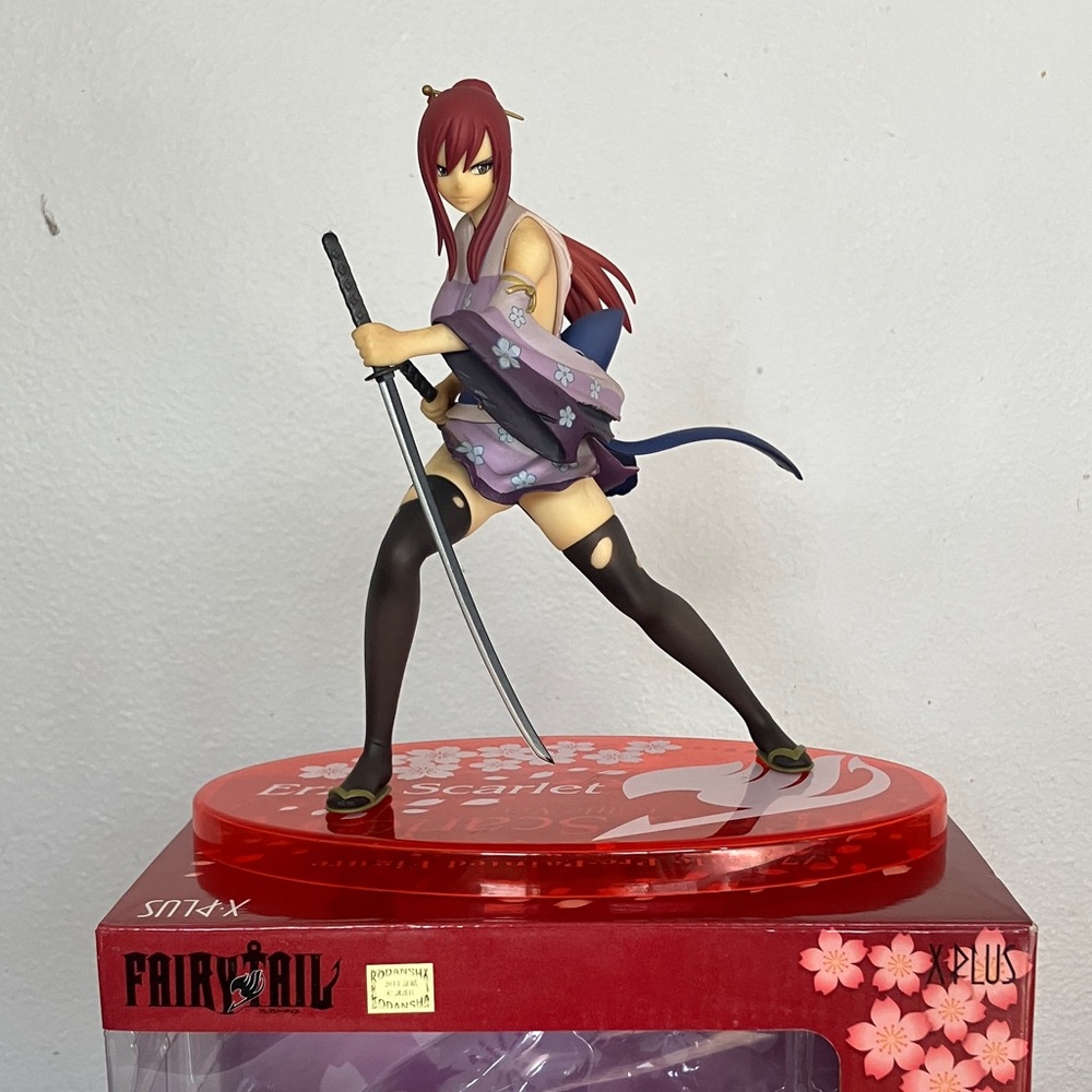 X-Plus Fairy Tail Erza Scarlet 1/7 Scale Figure with Sword (Battle Version)